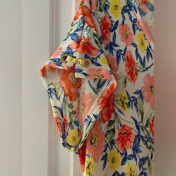 Cure L Floral V-Neck Short Sleeve Top Tie Front Rhinestone 0083 - Picture 3 of 10